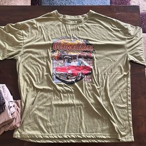 Green vintage graphic tee